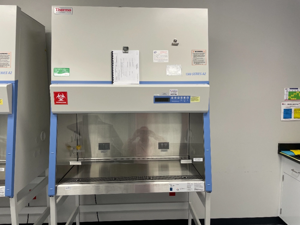 Thermo 1300 Series A2 4' Biosafety Cabinet