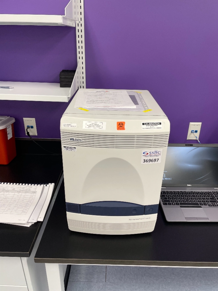 Applied Biosystems 7500 Fast Real Time PCR System