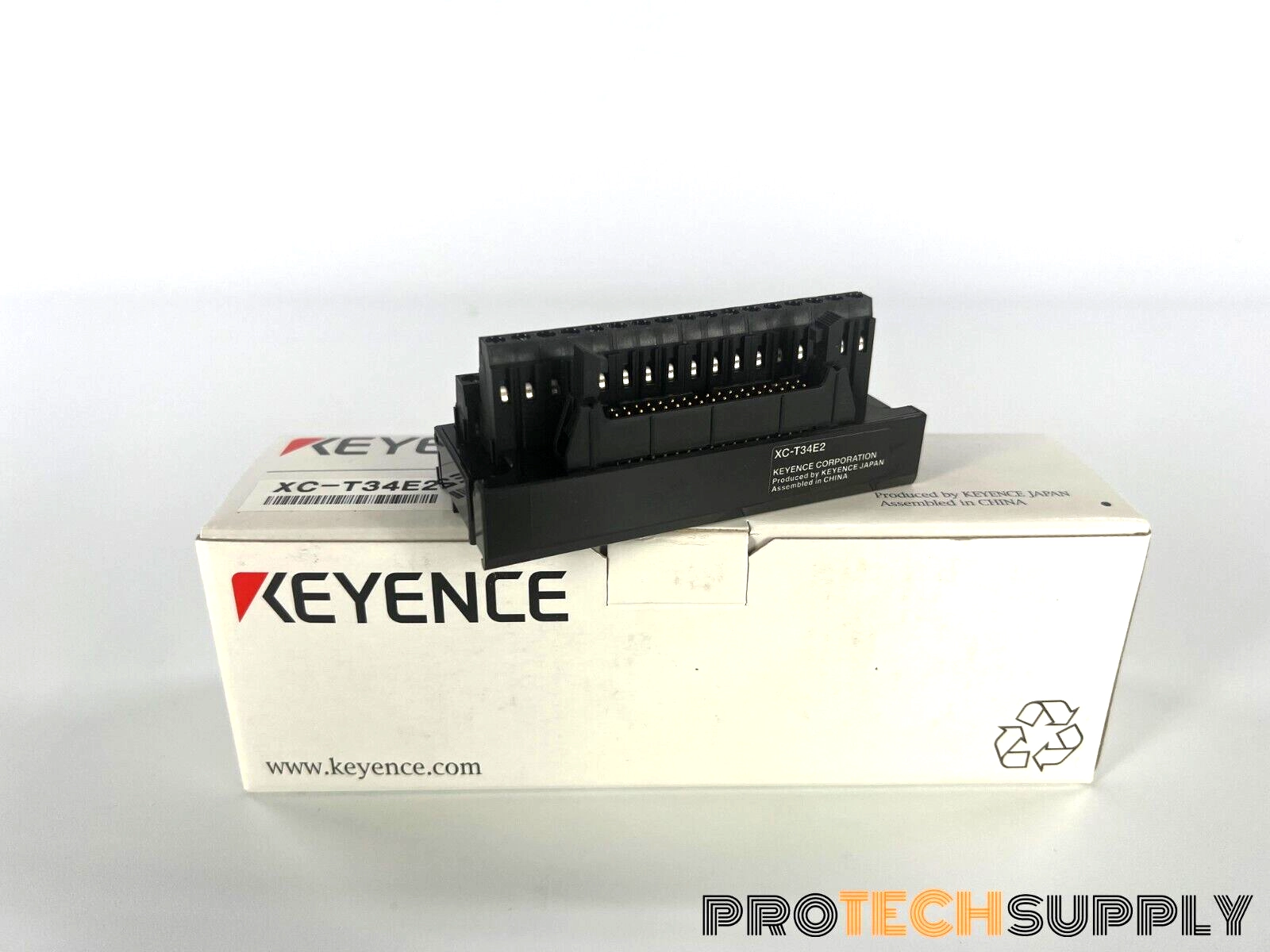 Keyence XC-T34E2 34-Electrode Converter Terminal B