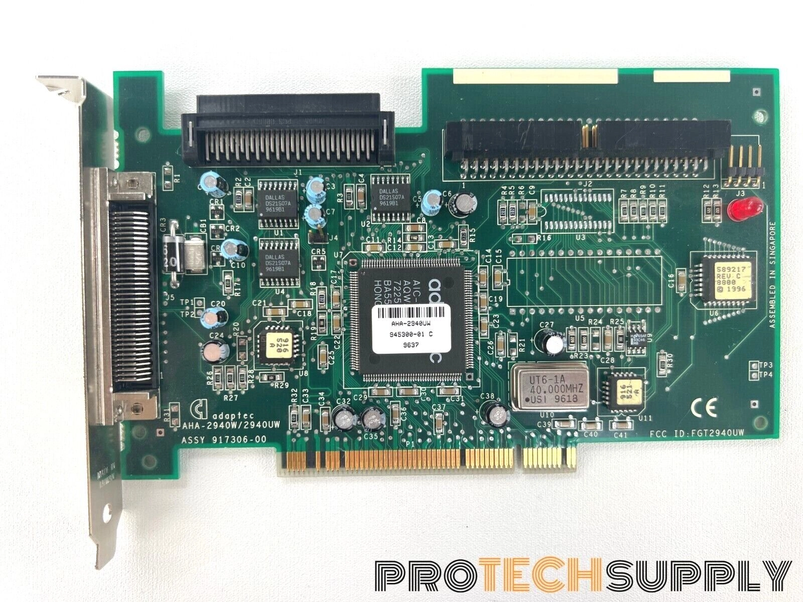 Adaptec AHA-2940W/2940UW Ultra Wide SCSI Controlle