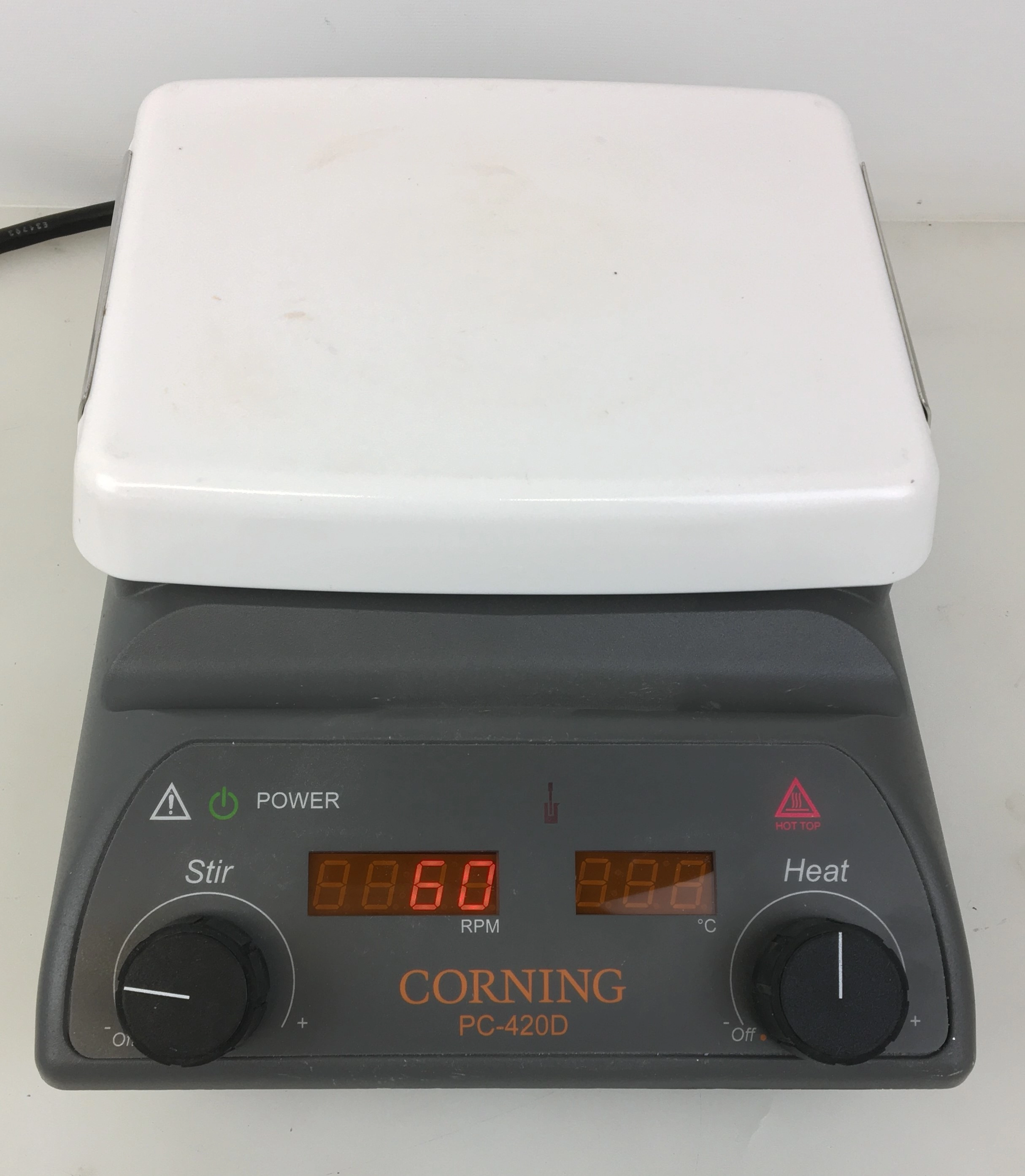Corning PC-420D Digital Stirring Hot Plate (5" x 7" Plate)