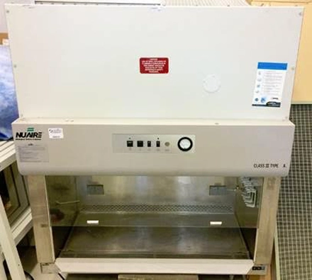 Nuaire NU-425-400 Biosafety Cabinet