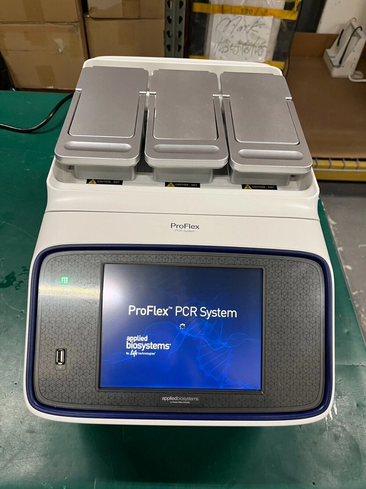 Applied Biosystems ProFlex™ 3 x 32-well PCR Syste,