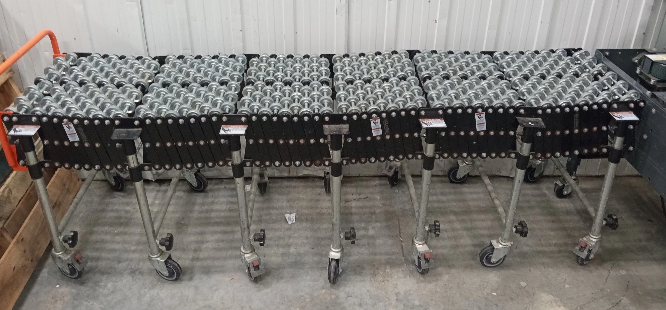 Used Global Industrial Flexible and Expandable Conveyor