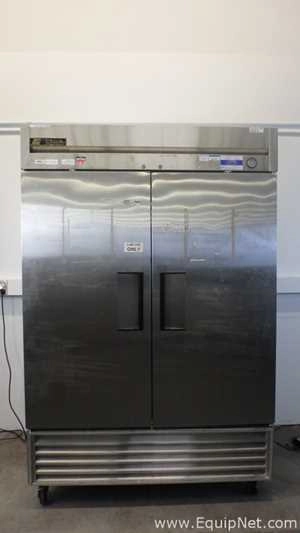 Lot 207 Listing# 997150 True Manufacturing T-49 Double Door Refrigerator