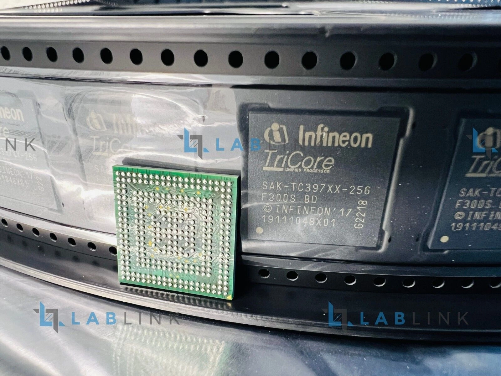 Infineon AURIX TC39x TriCore Microcontroller IC 32