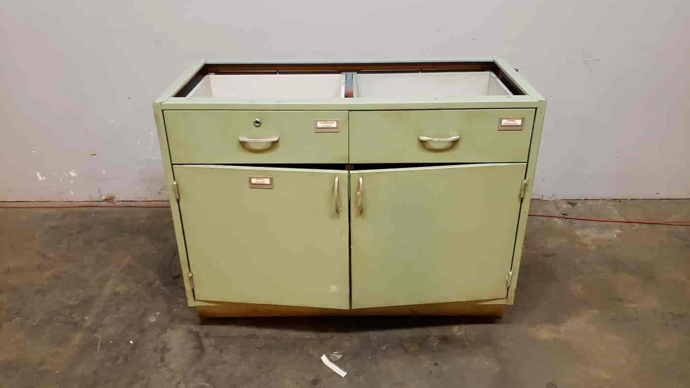 4' Green Kewaunee Casework W/ 2 Doors 2 Drawers