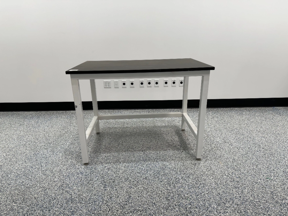 4' Stationary Lab Table