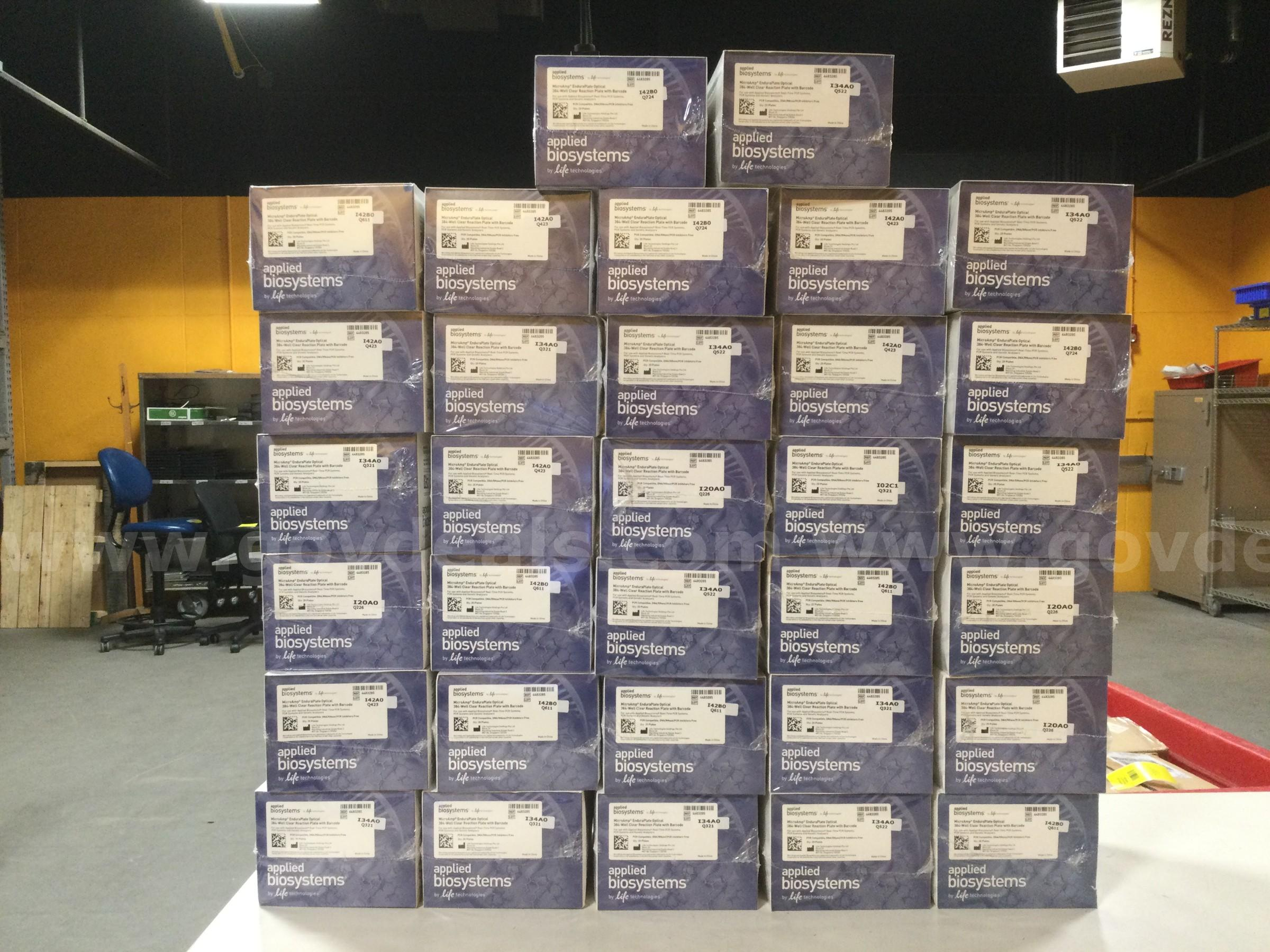 Lot of 32 Boxes of Applied Biosystems 4483285 MicroAmp EnduraPlate Optical 384-Well Reaction Plate