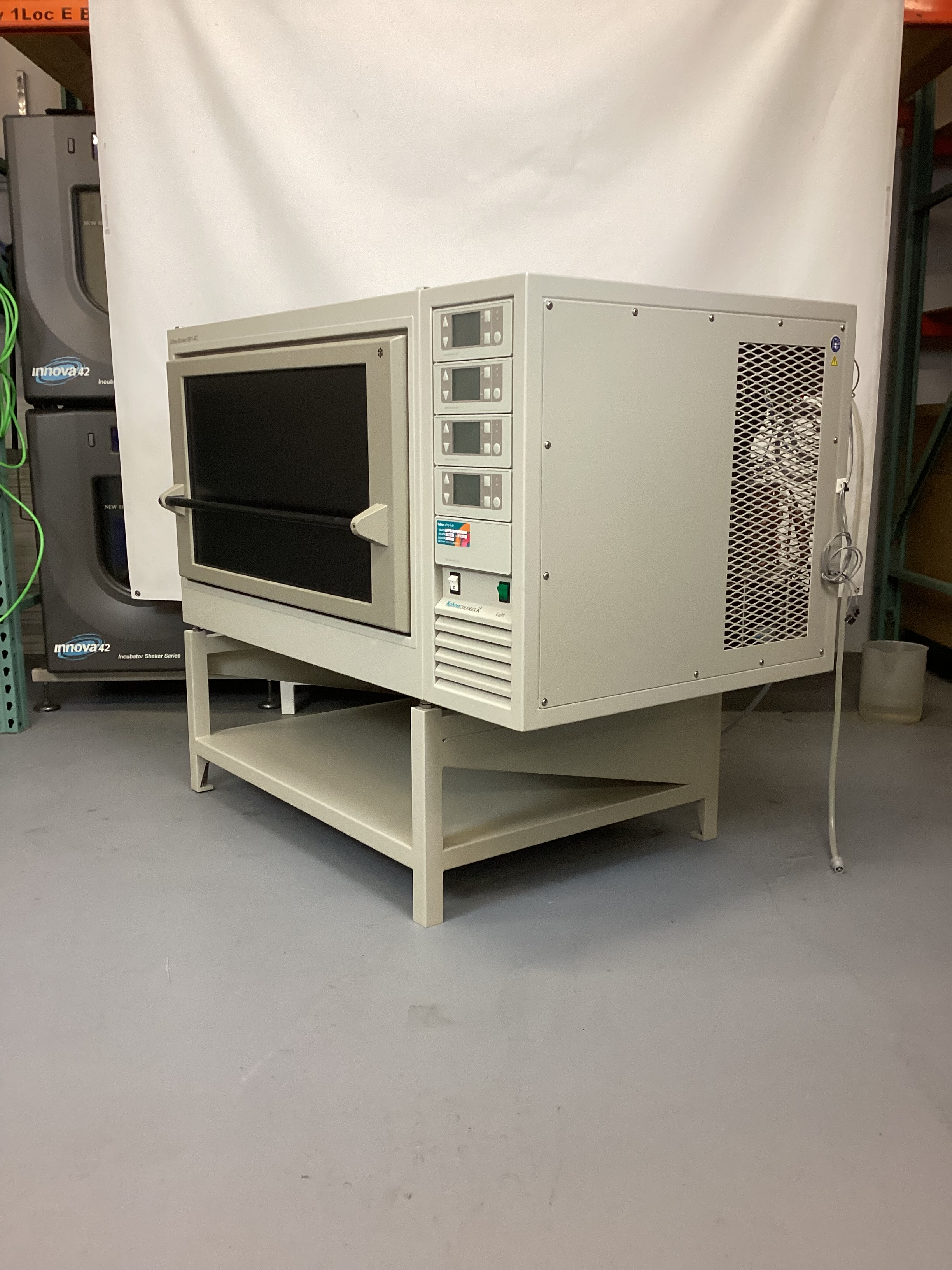 Isf 1 kuhner shaker ISF-1-V Kuhner Climo-Shaker Refrigerated Incubator and Platform Shaker