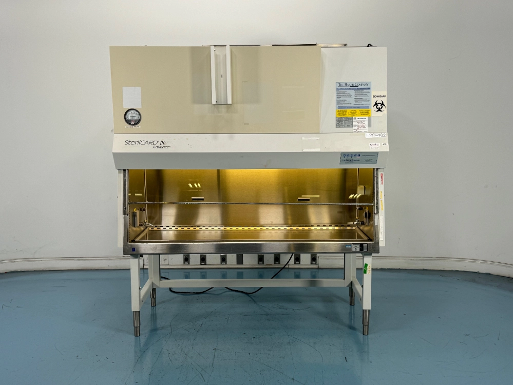 Baker SterilGARD III Advance 6' Biosafety Cabinet