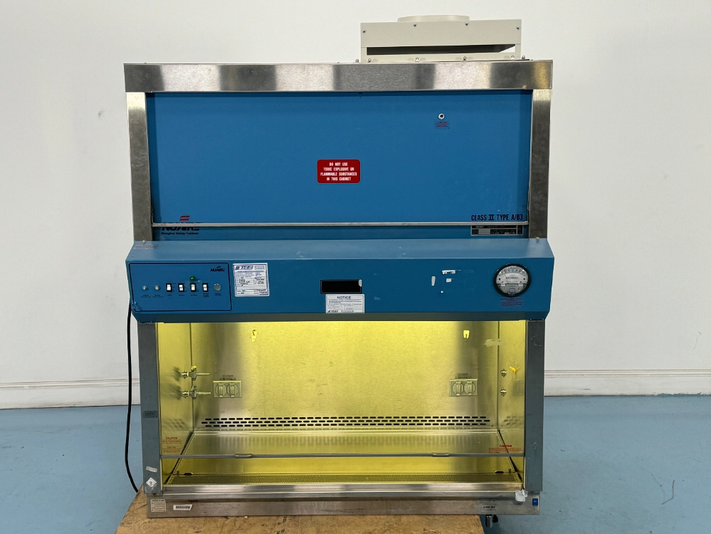 Nuaire Class II Type A/B3 4' Biosafety Cabinet
