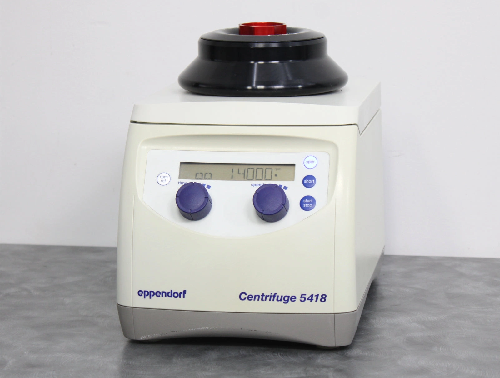 Eppendorf 5418 Benchtop Microcentrifuge with FA-45-18-11 Fixed Angle Rotor