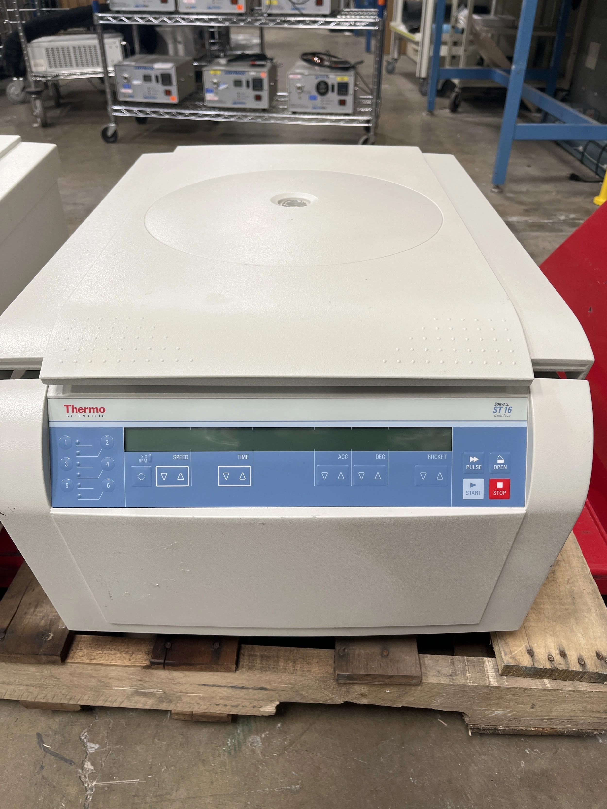 Thermo Scientific Sorvall ST 16 general purpose centrifuge 75004241