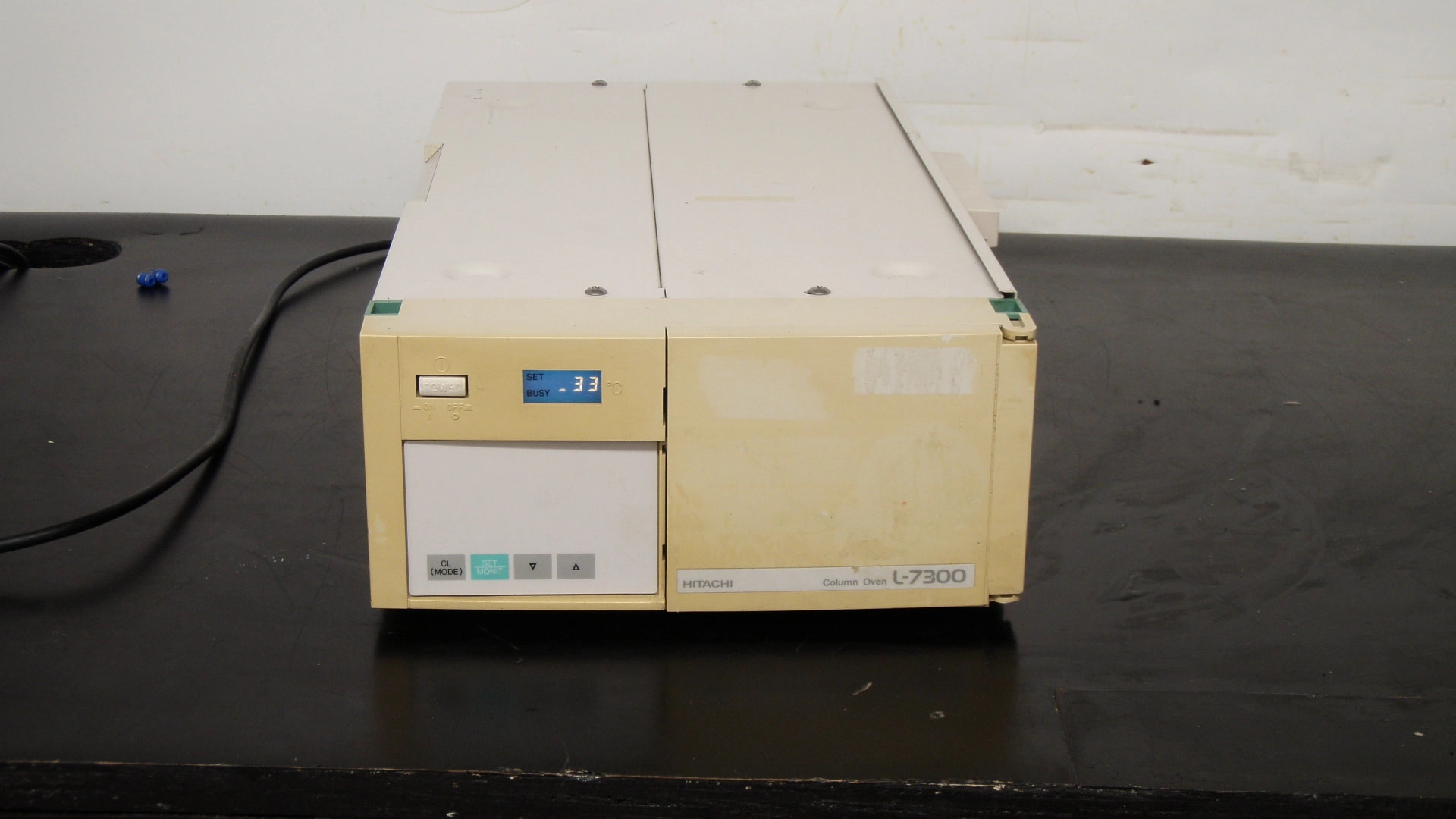 Hitachi  HPLC Column Oven, L-7300, Tested!