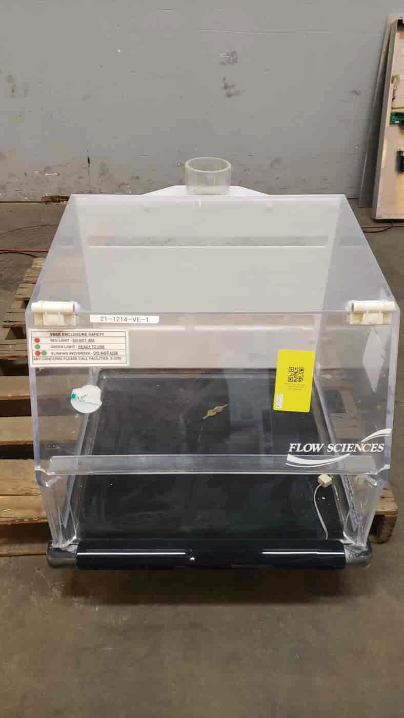 Flow Sciences 2' Compact Fumehood w/ Counter Top &amp; Exhaust Port (SKU: 4067AA)(4067AA)