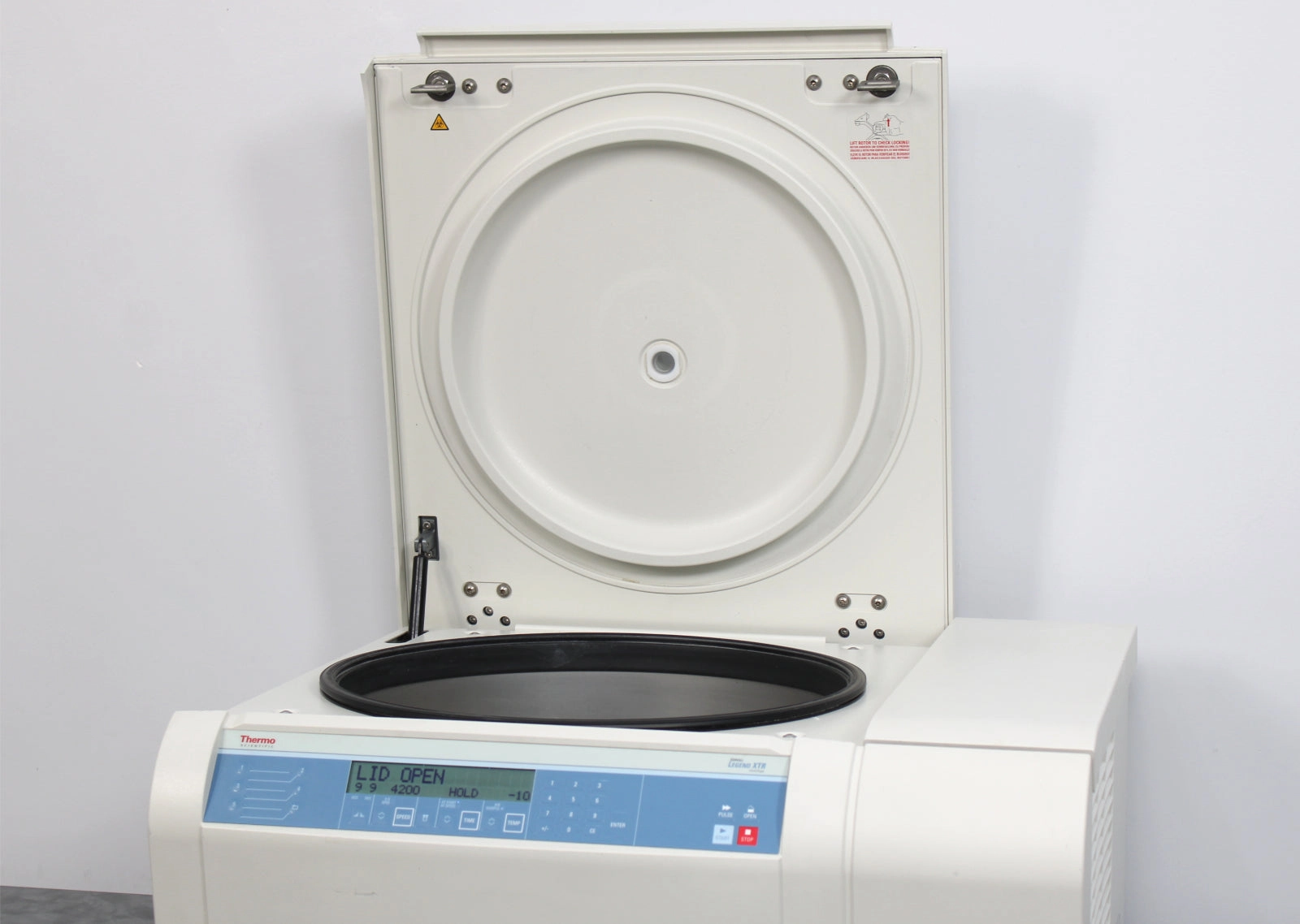 Thermo Scientific Sorvall Legend XTR Refrigerated Benchtop Centrifuge