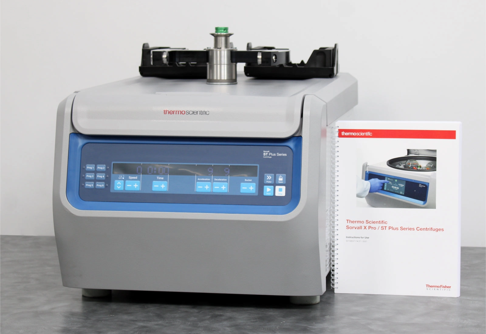 Thermo Scientific Sorvall ST1 Plus-MD Benchtop Centrifuge 75009240 w/ M-20 Rotor