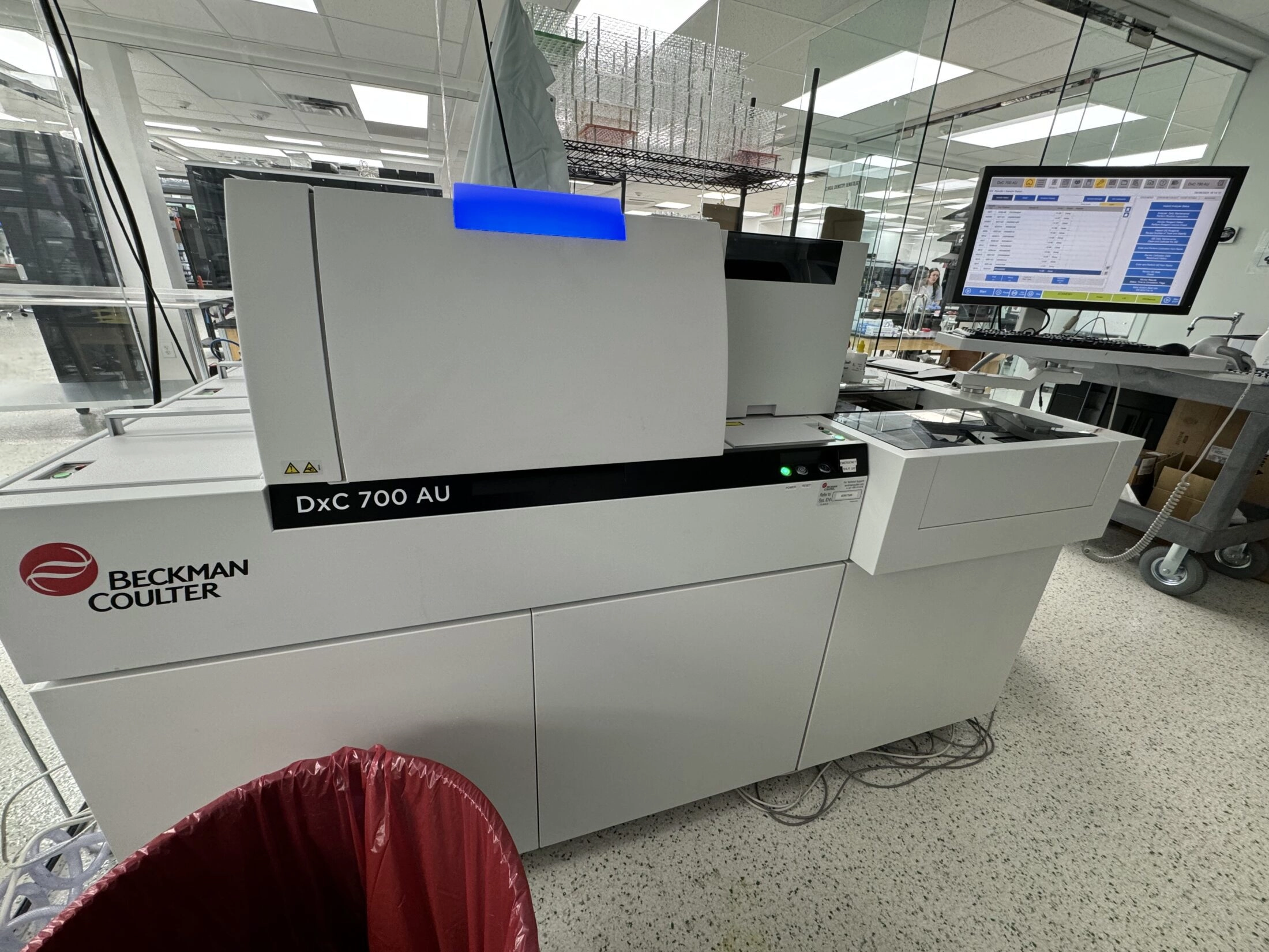 Beckman Coulter DxC 700 AU System Chemistry Analyzer