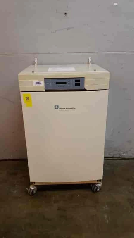 Forma Scientific 115V 3.6A Water Jacketed CO2 Incubator 3110 (SKU: 3130AA)