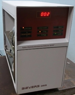 SIEVERS 355 SULFUR CHEMILUMINESCENCE DETECTOR CONTROL BOX MODEL: SCD 355, NO: 05021179, PMT NO: CG60