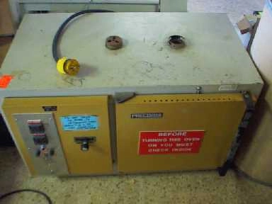 PRECISION OVEN 220 VOLT (dla420u) To see a picture of this lab equ, click on surplus lab equipment