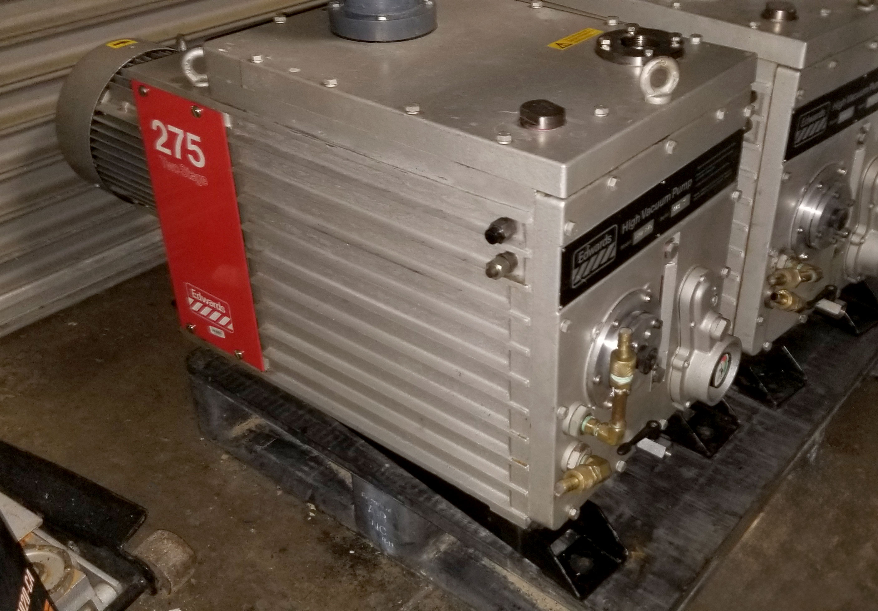 Edwards 275 Two-stage Vacuum Pump