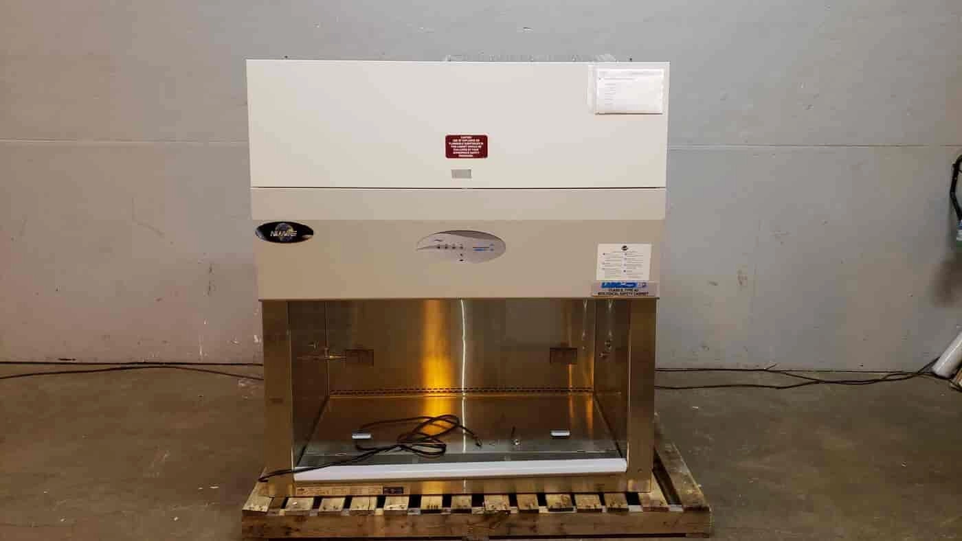Used NUAIRE Class II Type A2 BSC Biological Safety Cabinet NU-540-400 '16 (SKU: 5072AA)
