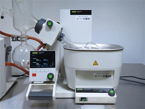 Buchi R-300 Rotavapor System with V-700 Vacuum Pump