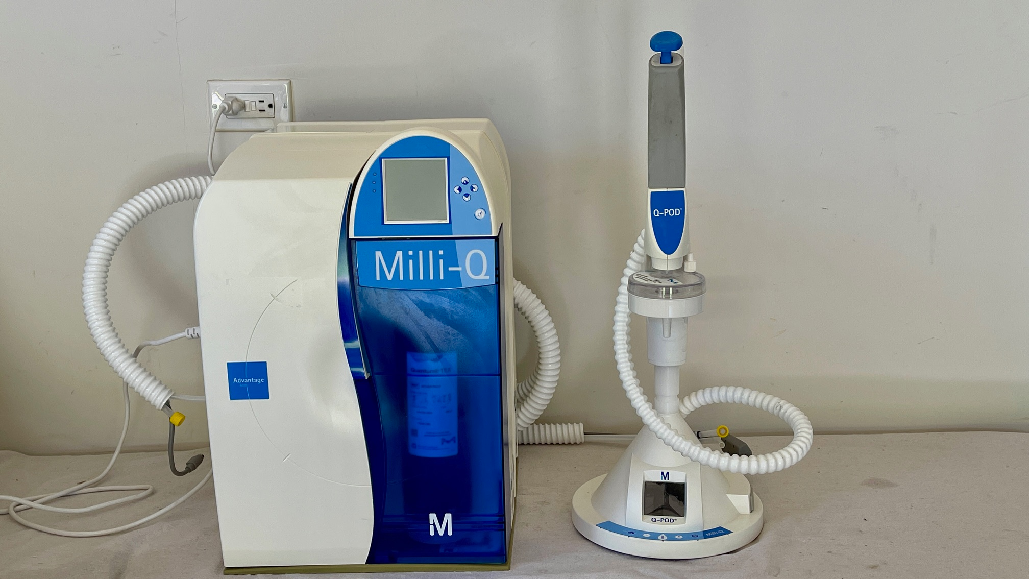 Millipore Milli-Q Advantage A10 Water Purification System Z00Q0V0T0 w/ Q-POD - Multiple Units Available