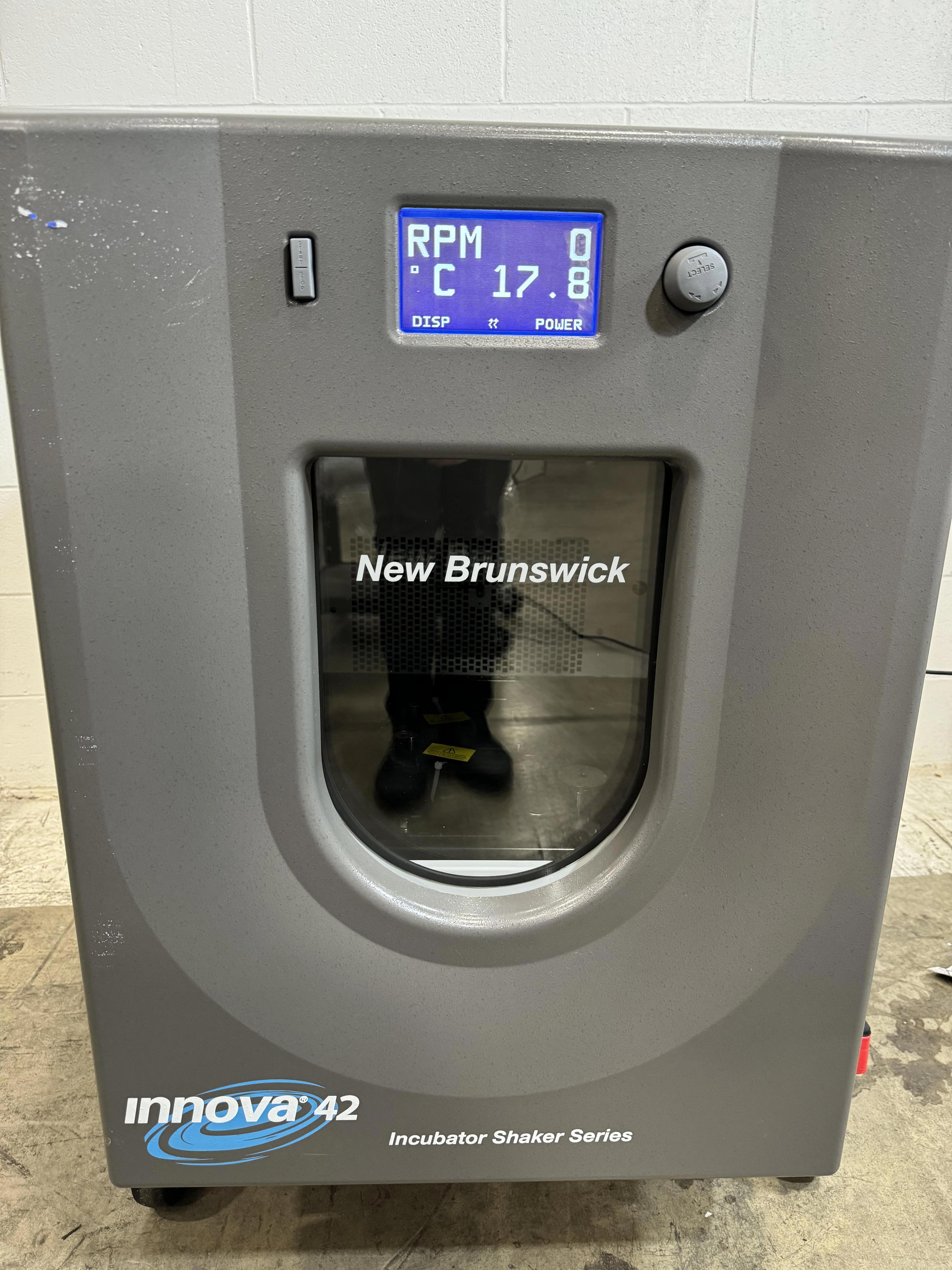 Eppendorf New Brunswick Innova 42R Refrigerated Incubator Shaker - 226969