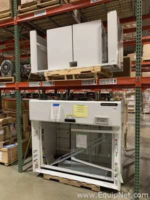 Kewaunee Supreme Air LV 6 Foot Fume Hood With Stand and Storage Cabinets