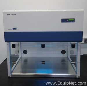 Lot 88 Listing# 1004335 Esco PCR Cabinet