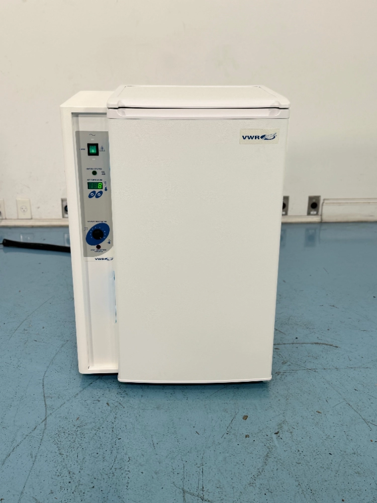 Unused VWR Model 2005 ow Temperature Incubator