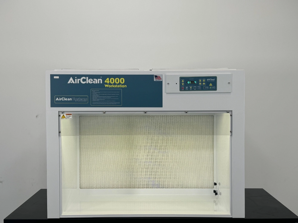 AirClean 4000 4' Laminar Flow Workstation