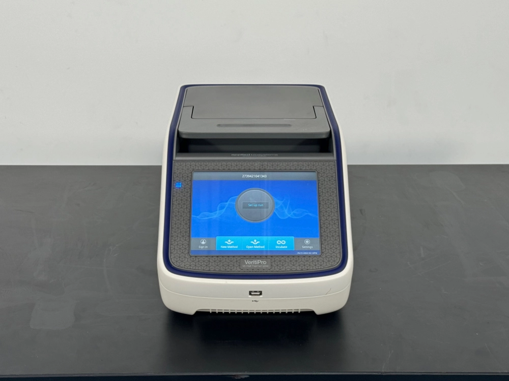 Applied Biosystems VeritiPro 96-Well thermal Cycler