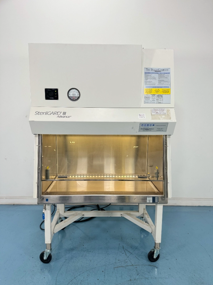 Baker SterilGARD II Advance 4' Biosafety Cabinet