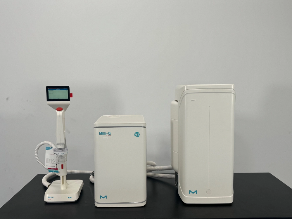 Millipore Milli-Q IX 7005 Lab Water Purification System