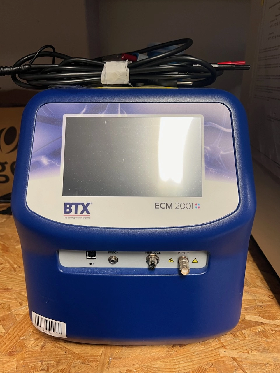 BTX ECM 2001+ Electroporation System