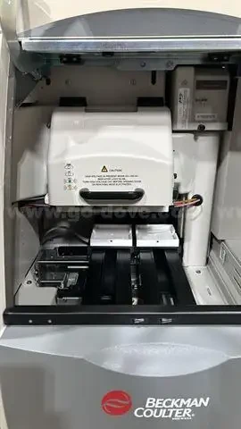 Beckman Coulter PA 800 plus Pharmaceutical Analysis System