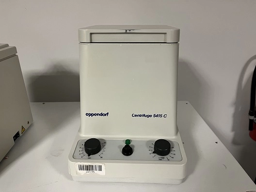 Eppendorf 5415C Microcentrifuge