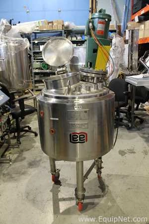 Lee Industries, Inc. 25U Tank