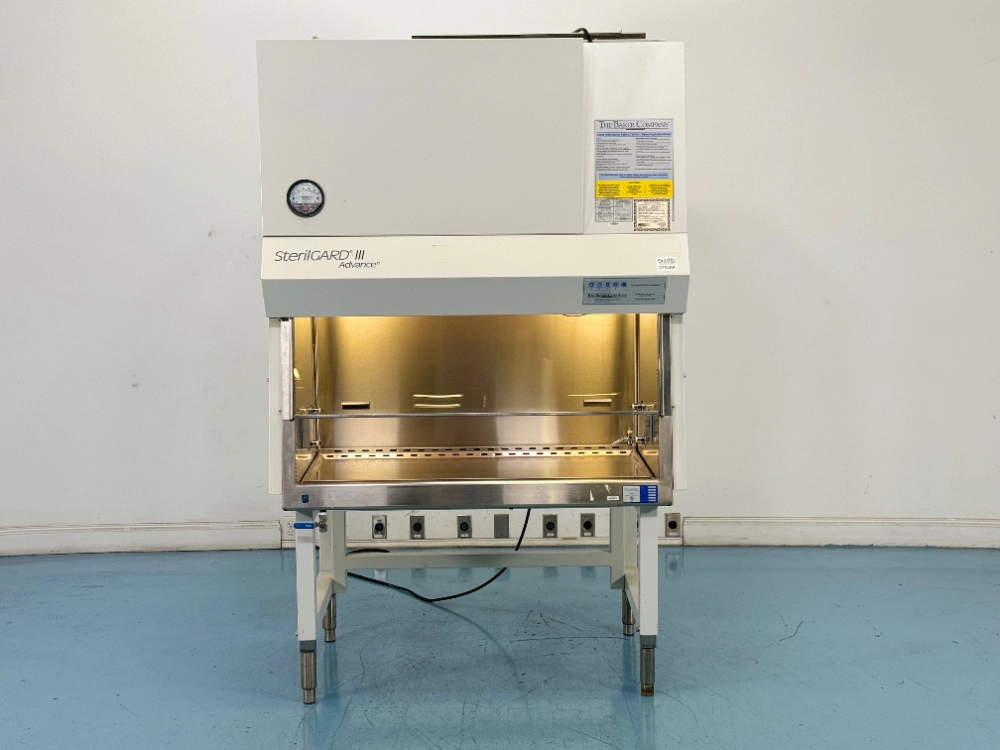 Baker SterilGARD III Advance 4' Biosafety Cabinet