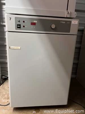 VWR 1510E Incubator