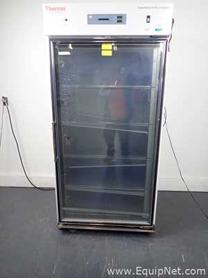 Lot 193 Listing# 1000651 Thermo Electron 3950 Forma Reach In CO2 Incubator