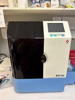 Lot 565 Listing# 1004367 Tosoh AIA-360 Immunoassay Analysis System