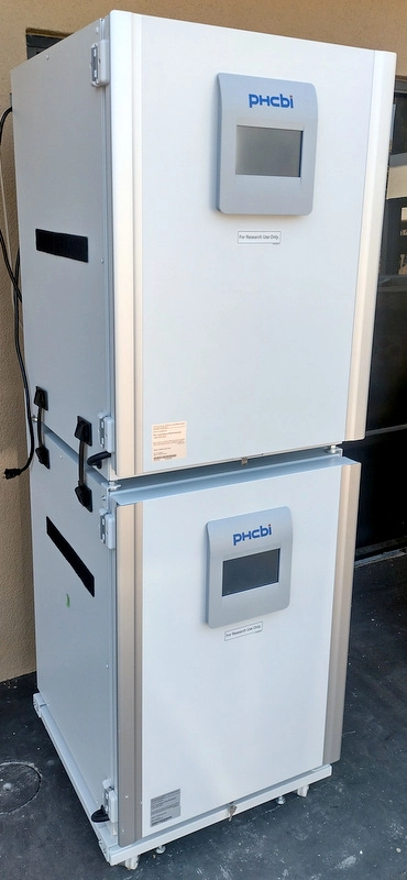 PHCbi Cell-IQ MCO-170AICUVHL-PA Dual-Chamber Air-Jacketed CO2 Incubators