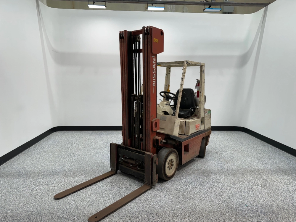 Nissan CPH02A25V Forklift