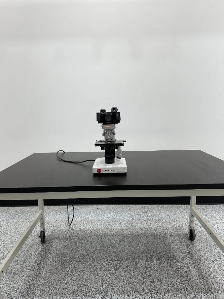 Leica Laborlux 11 Microscope