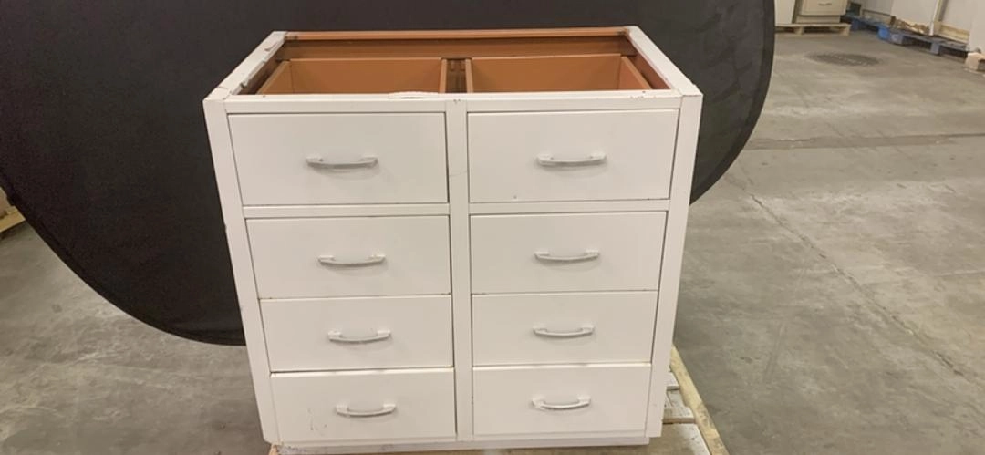 35" Kewaunee 8 Drawer Casework(S6LLST6240)